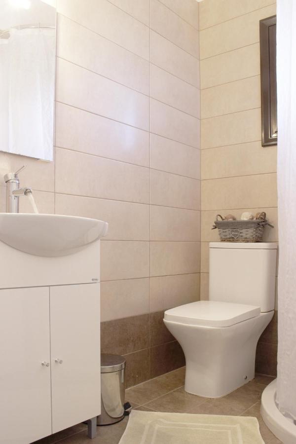 Ayerina First Floor Apartment Arillas  Eksteriør bilde